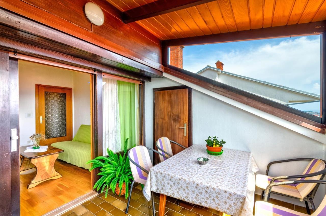 Horvat Apartamento Crikvenica Quarto foto